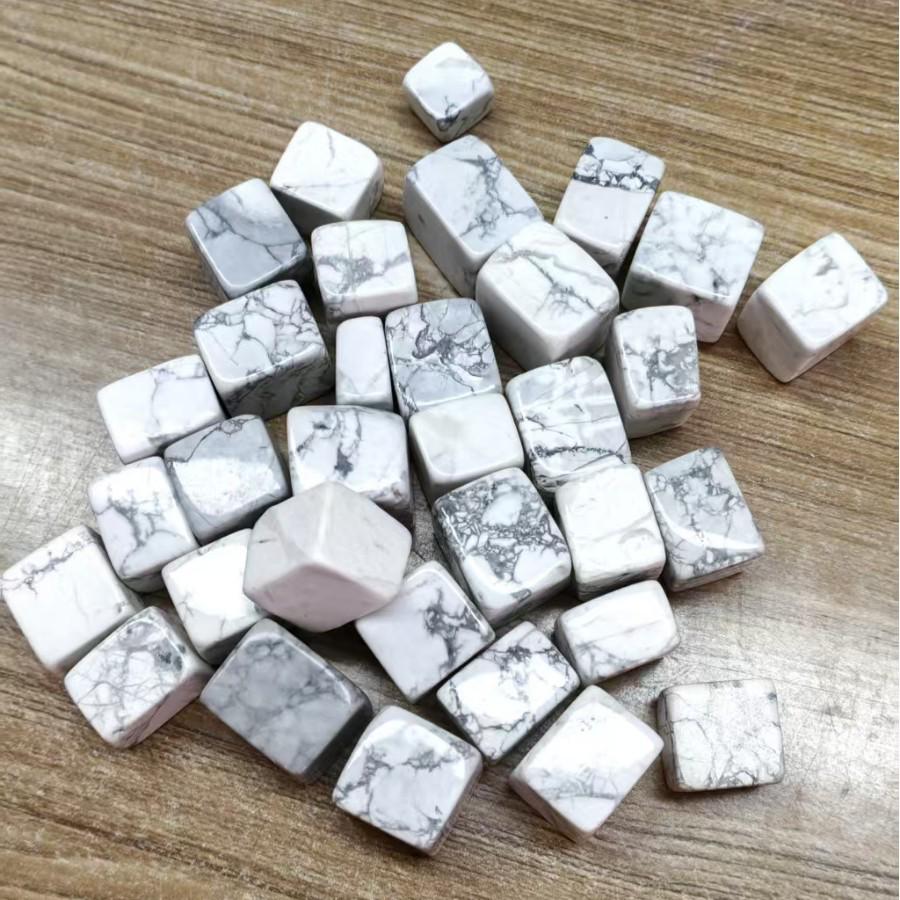 Natural Crystal Cube Ornaments - Polished Minimalist Decor Accessories