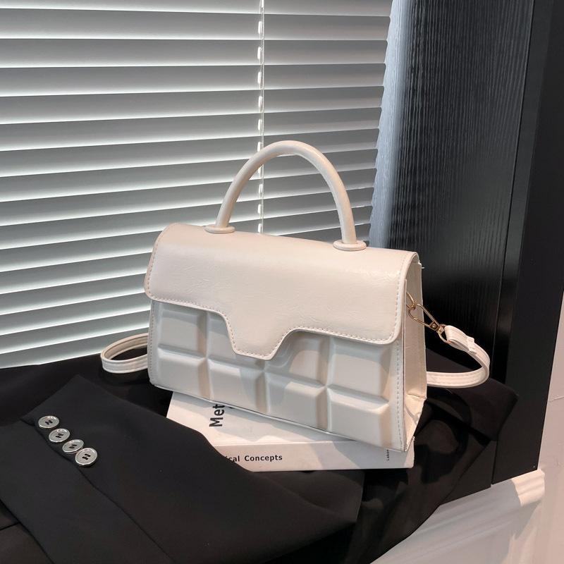 Premium Handbag 2025 Spring New Niche Design Versatile Ins Shoulder Messenger Bag Temperament Small Square Bag