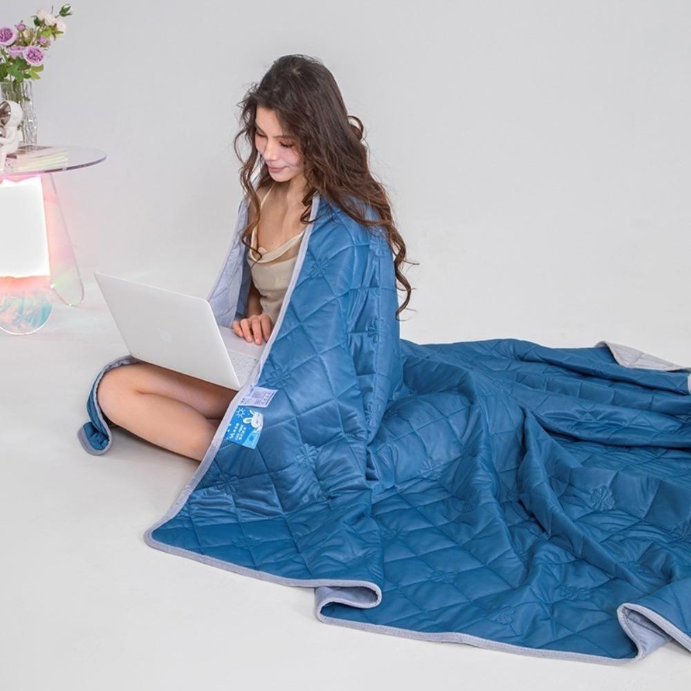Quilted Summer Sleeping Quilt Lightweight Thin Quilt Duvet Air Conditioning Blanket  Dormitory