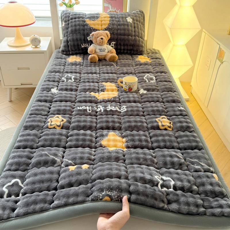 Plush Milk Velvet Mattress Pad With Bubble Fleece Warmth Bed Dorm Student Use 90x200cm To 200x220cm