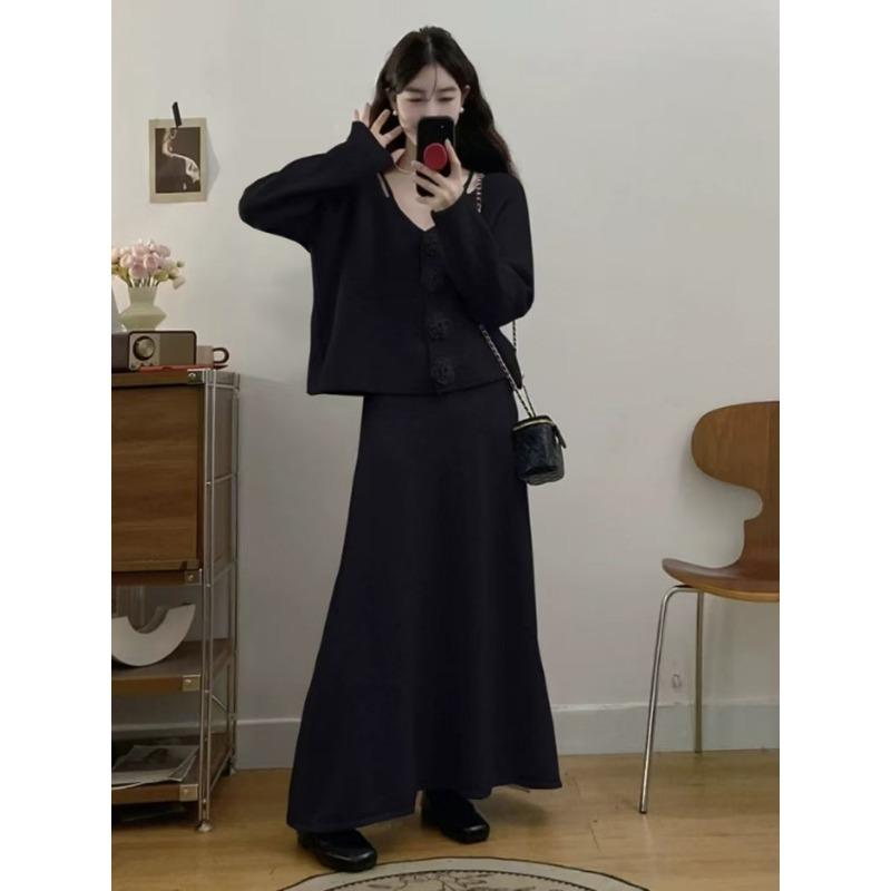 Camellia large size knitted cardigan skirt women's two-piece set autumn and winter new loose casual sweater set women