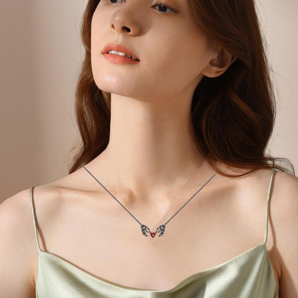 Zinc Zinc Alloy Bat Wings Pendant Necklace Red Rhinestone Halloween Heart Choker Gothic Clavicle Chain  Girls