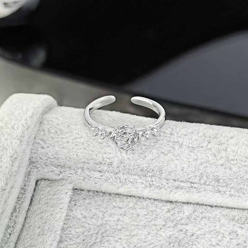 Geometric Light Luxury, High-End Sense, Thin Ring, Personalized Opening Ring, Simple Micro-Inlaid Flash Zircon, Super Fairy Ring, Female.