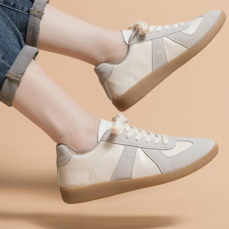 Fashion Women's Casual Sneakers Breathable Non-Slip Tennis Walking Shoes New Leather Suede Flats Shoes Women Fashion Sports Shoes