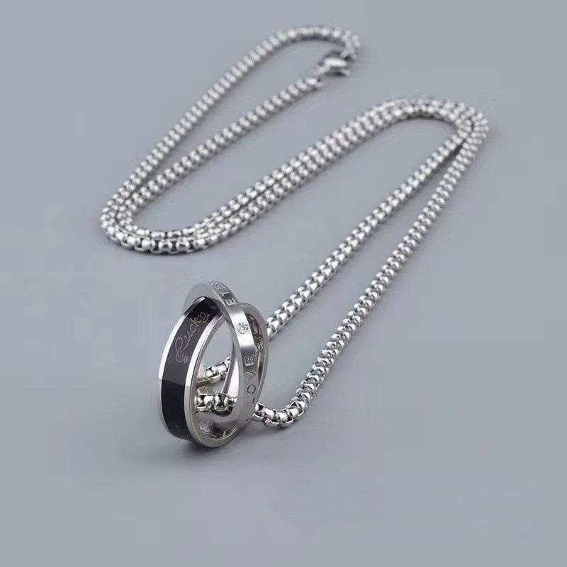 Men's Hip-Hop Titanium Steel Interlocking Double-Ring Necklace - Niche Design Sweater Chain Pendant for Women