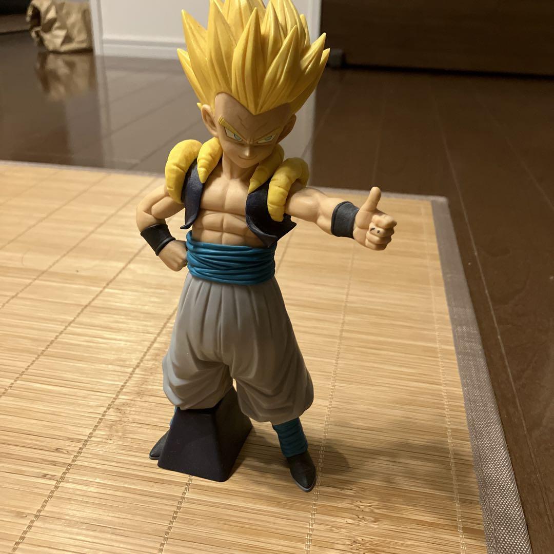

[USED] Gotenks Figure Thumbs Up