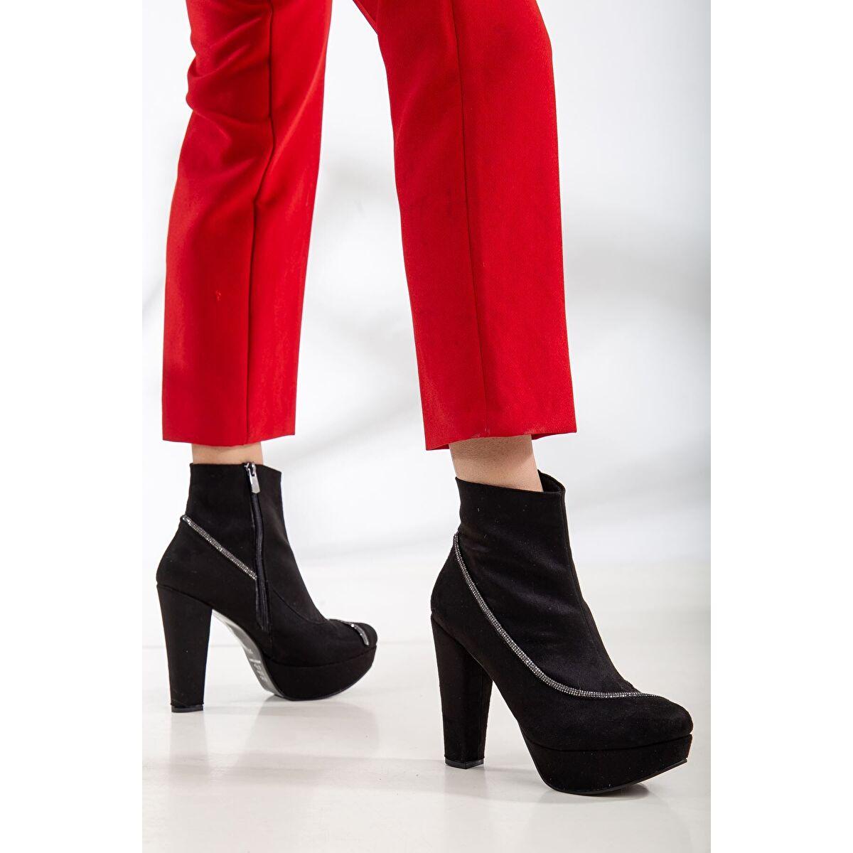 

Elena Platform Stone Detail Woman Bot Black Suede