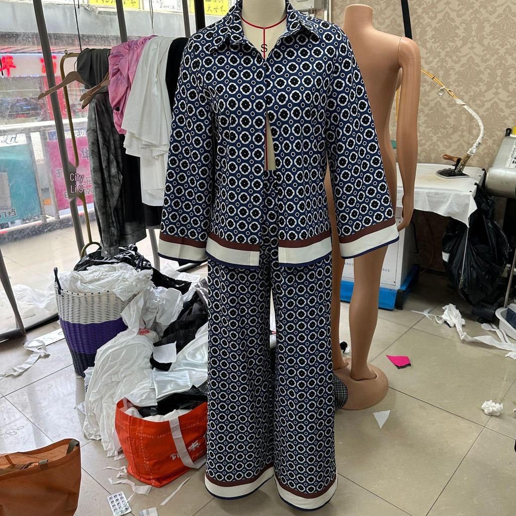 Women's Long Sleeve Shirt & High Waist Pants Two-Piece Set with Positioning Print