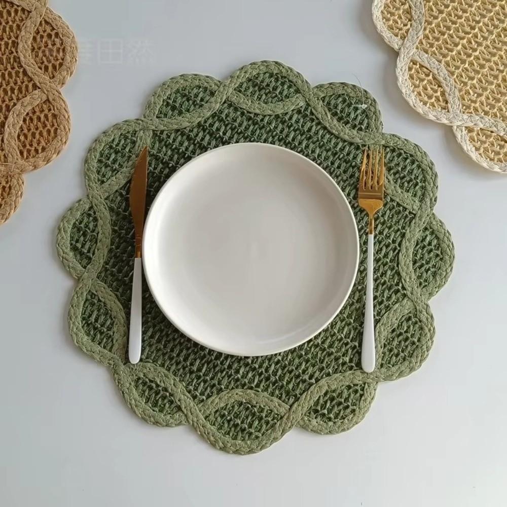 Heat Insulation Paper Woven Placemat Flower Shaped Home Decor Placemat  For Photo Prop