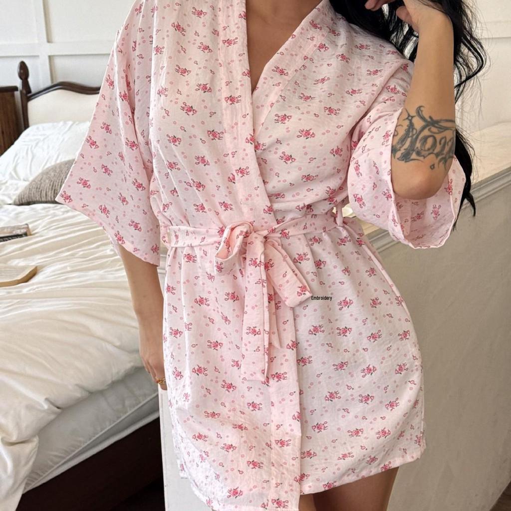 Women's Cloud Cotton Print Kimono Bathrobe - Bubble Gauze, Spring/Autumn Wear, European/American Style.