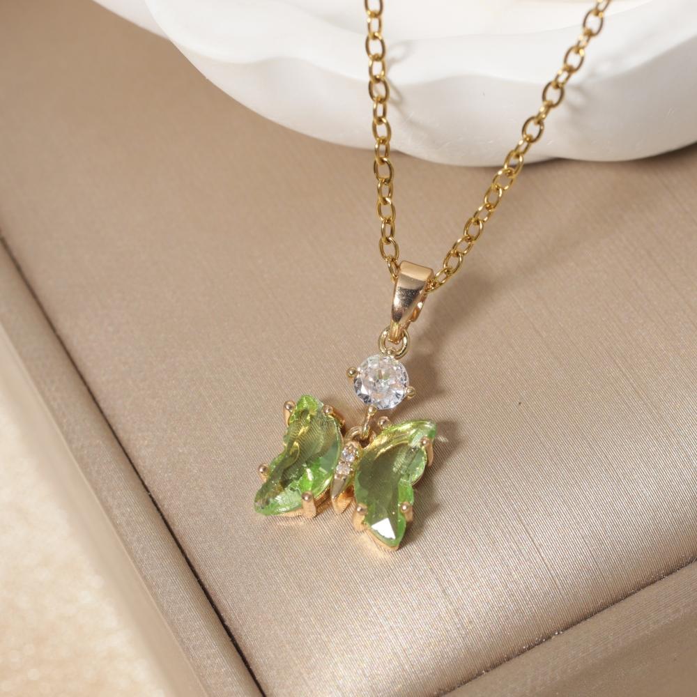 Butterfly Shape Pendant Necklace for Women Golden Stainless Steel Clavicle Chain Wedding Party Daily Wear Jewelry Accessories