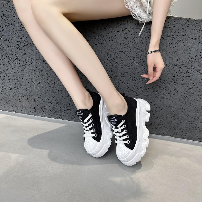 Mesh breathable little white shoes women's spring and summer new small thick-soled heightening muffin shoes fashionable casual board shoes