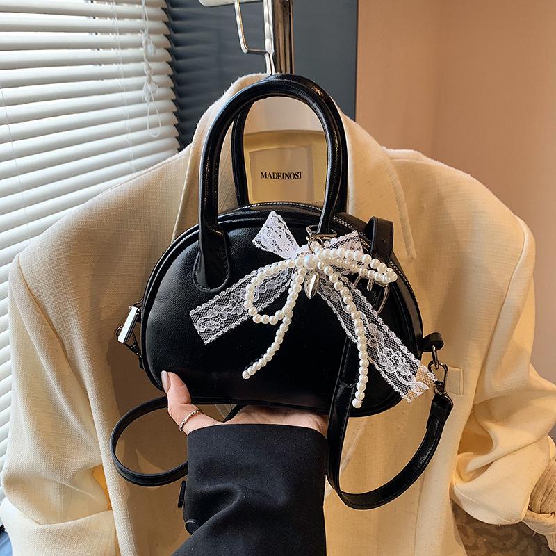 Beliebte kleine Tasche Damen neue Sommer vielseitige Umhängetasche hochwertig tragbare Bowlingtasche