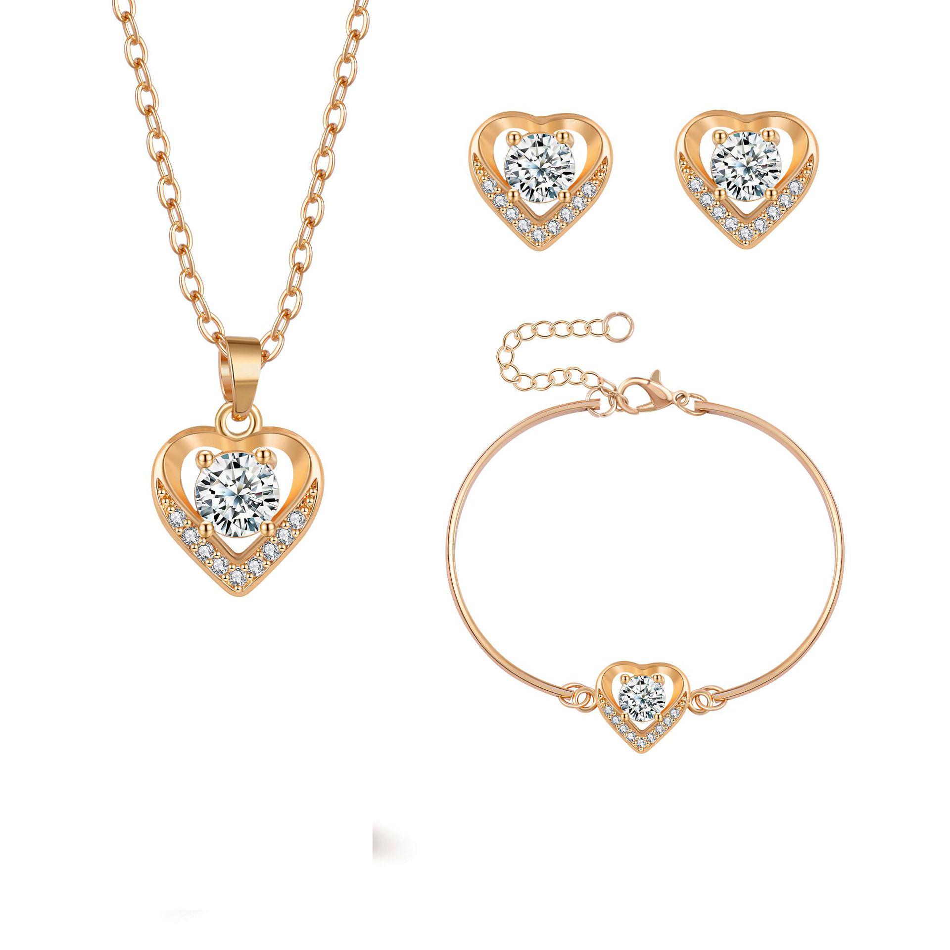 

Европейский и американский стиль, позолоченный набор украшений в виде персикового сердца: Медные серьги, ожерелье и кольцо с микроинкрустацией цирконами.