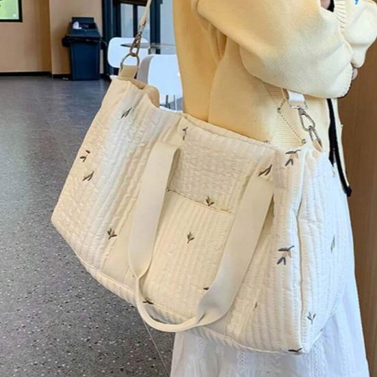 Prešívaná Vyšívaná Taška cez Rameno Crossbody Taška na Plienky pre Bábätká Roztomilá Cestovná Taška s Odnímateľným Nastaviteľným Ramenným Popruhom na Prechádzky Nákupy Pikniky