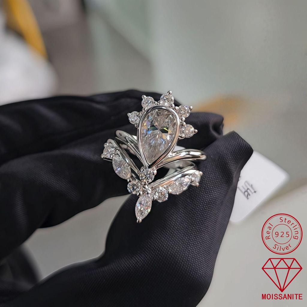 925 Sterling Silver 3 Carat Moissanite V-Shaped Engagement Ring Set, Light Luxury Women’s Wedding Band.