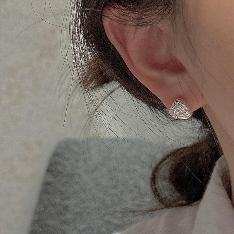 Design sense retro knotted earrings style simple fashionable retro ear jewelry
