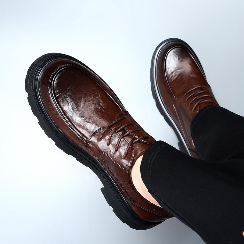 Frühling neue Herrenschuhe Leder hochwertig schwarz erhöhend Lederschuhe Britisch atmungsaktiv Businesskleid Schuhe mit großer Kappe