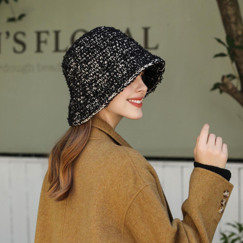 New spring and autumn striped bucket hat big head circumference show face small plain face cover warm ear protection knitted hat