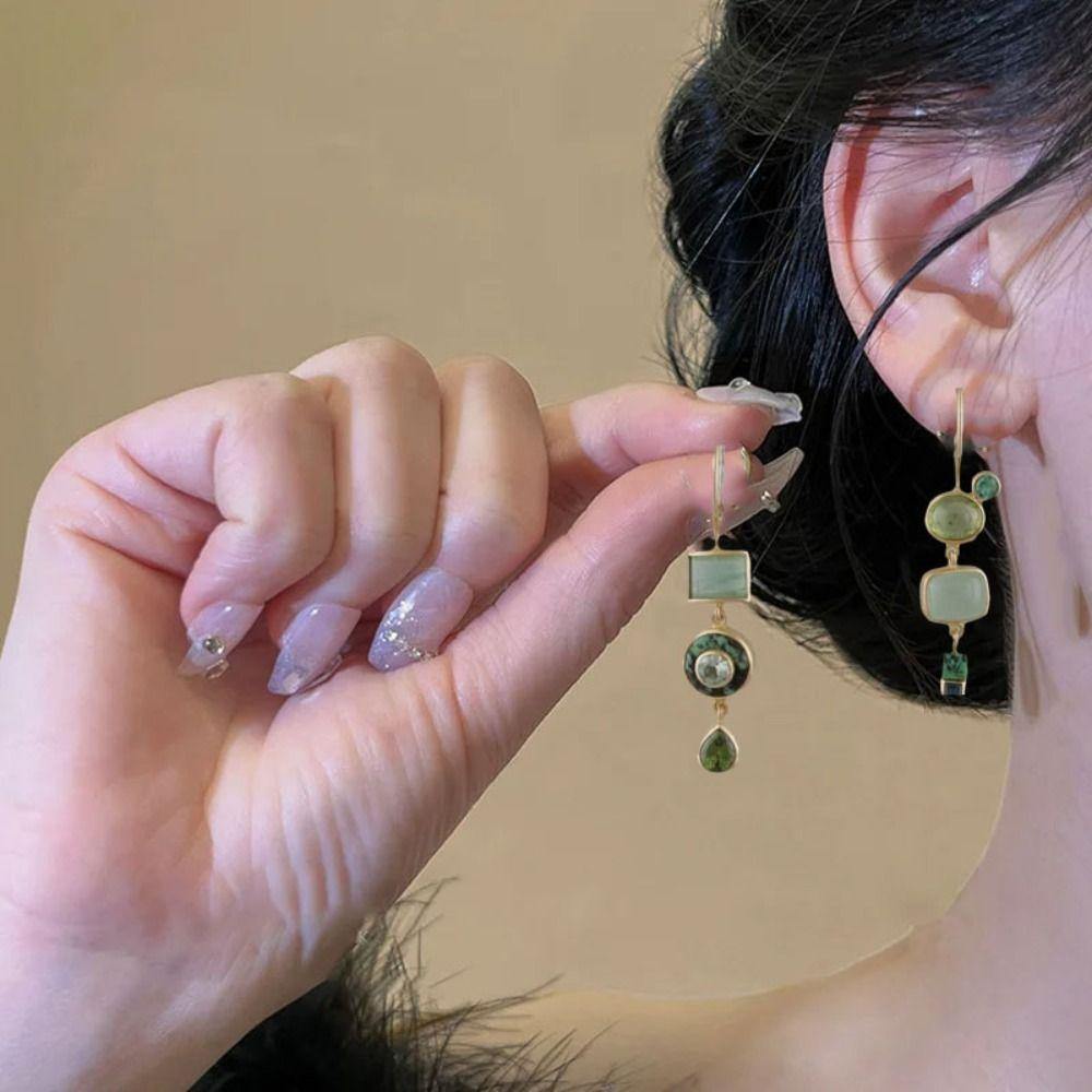 Dysymetria Asymetryczne Kolczyki Wiszące na Ucho Zielona Biżuteria Modowa Nowe Kolczyki w Kolorze Zielonym Vintage Kobiety
