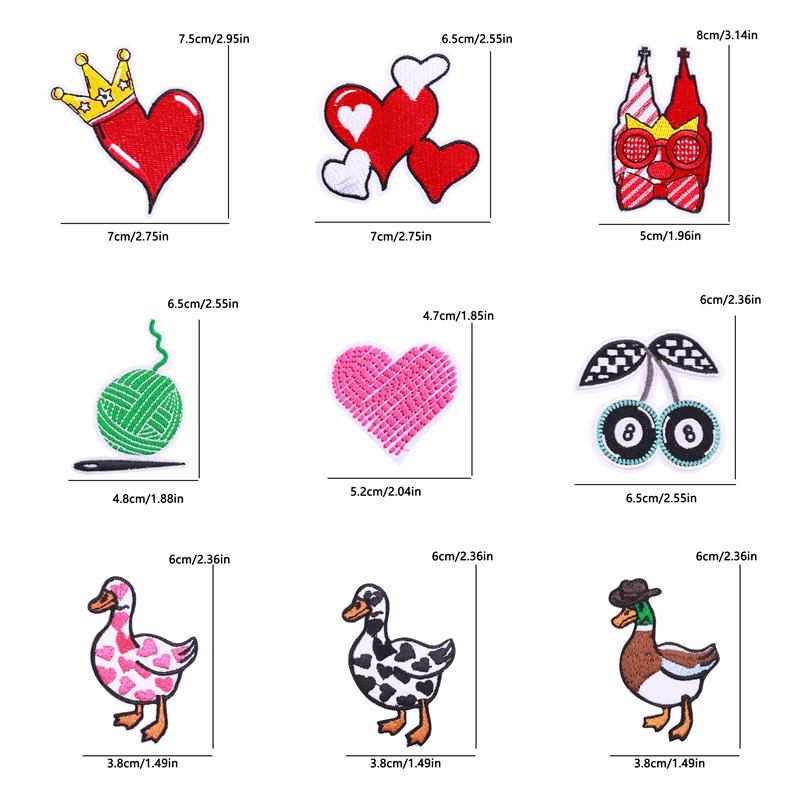 10 Stück / Set Cartoon Liebesherz Stickaufnäher Tierente Aufnäher zum Aufbügeln für Kleidung Hüte Rucksäcke Jacken Aufnäher zum Aufnähen DIY