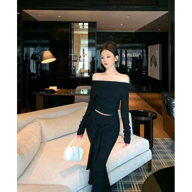 Retro fashionable design straps shoulder T-shirt top half-body skirt autumn new suit women's trend