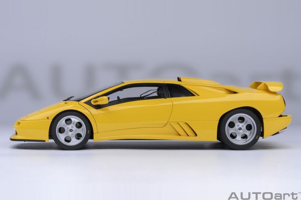 AUTOart Lamborghini Diablo SE30 Jota Yellow Finished Product 1/18