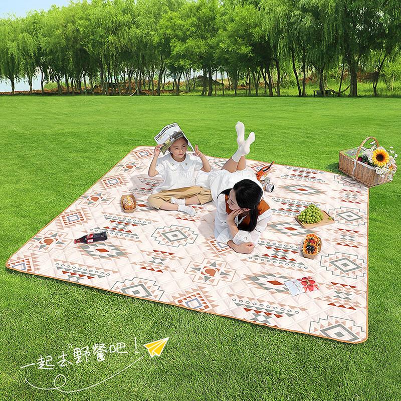 KarLot Outdoor Thickened Picnic & Camping Mat