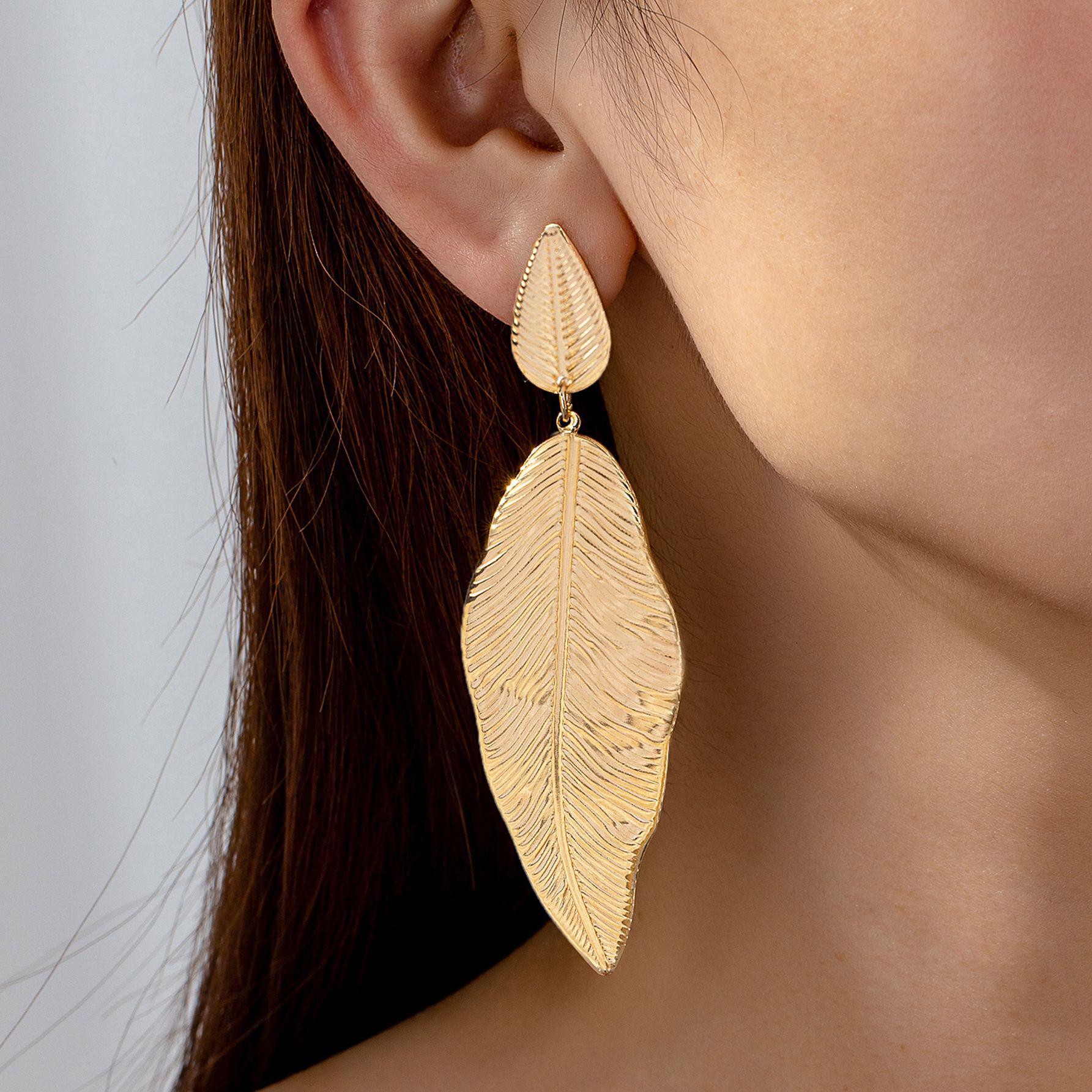 

Elegant Leaf Earrings: Trendy European-American Design for Daily & Party Wear