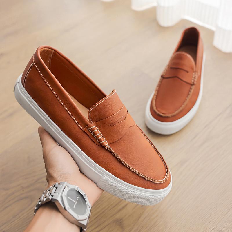 Comfortable Men's Soft-Soled Slip-On Loafers Versatile Casual Business Shoes Formal Leather Moccasins Leisure Walk Driving Flats