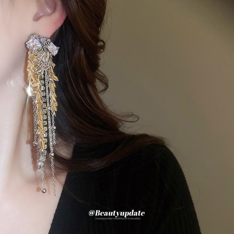 Silver Needle Diamond Flower Chain Tassel Earrings - Light Luxury High-End Wheat Ear Design for Women, Niche Exaggerated Style