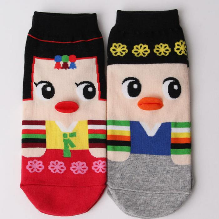 

Корейські традиційні шкарпетки з персонажами нареченої та нареченого – 2 пари for women