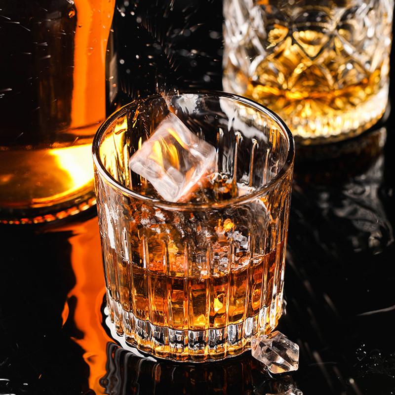 290ml/335ml Kristallglas Vertikal gestreifte Kaffeetasse Kristallklare Weingläser Transparenter Wasserspender Haushaltsbecher