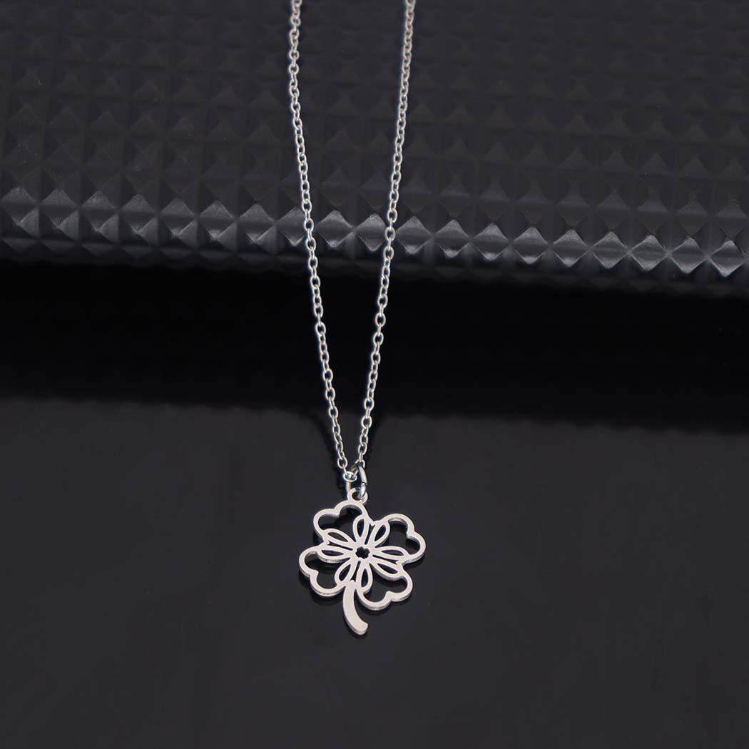 Stainless Steel Hollow Four-Leaf Clover Pendant Necklace for Women серебряный