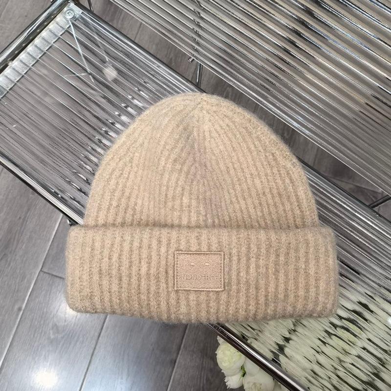 Autumn and winter wool hat women's loose sticker big head circumference beige cold hat warm and thickened new ear protection knitted hat