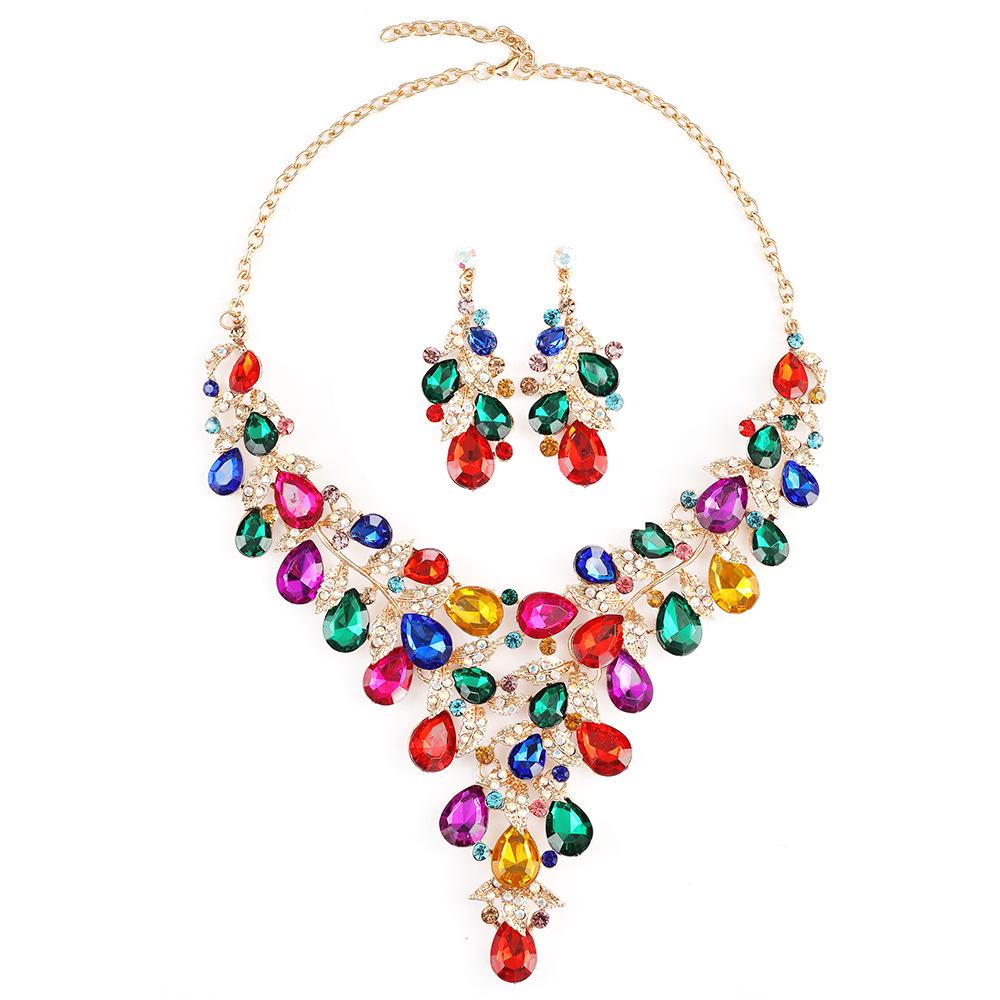 European & American Vintage Crystal Necklace Set: Women's Luxury Evening Dress Clavicle Chain