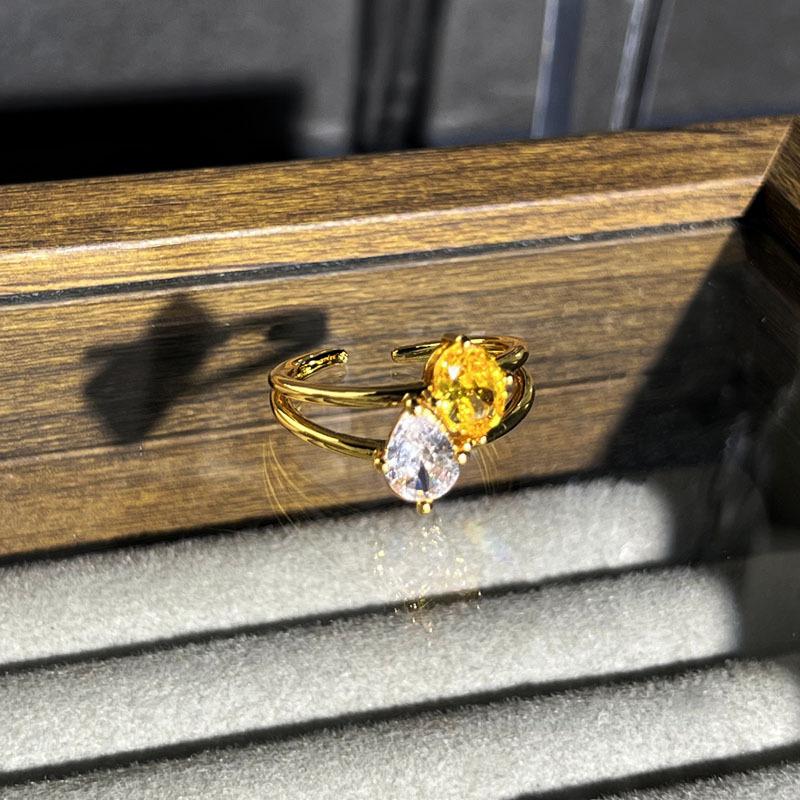 Elegant and fashionable stacking yellow diamonds, gold bright diamonds, personalized opening rings, women's light luxury niche design,