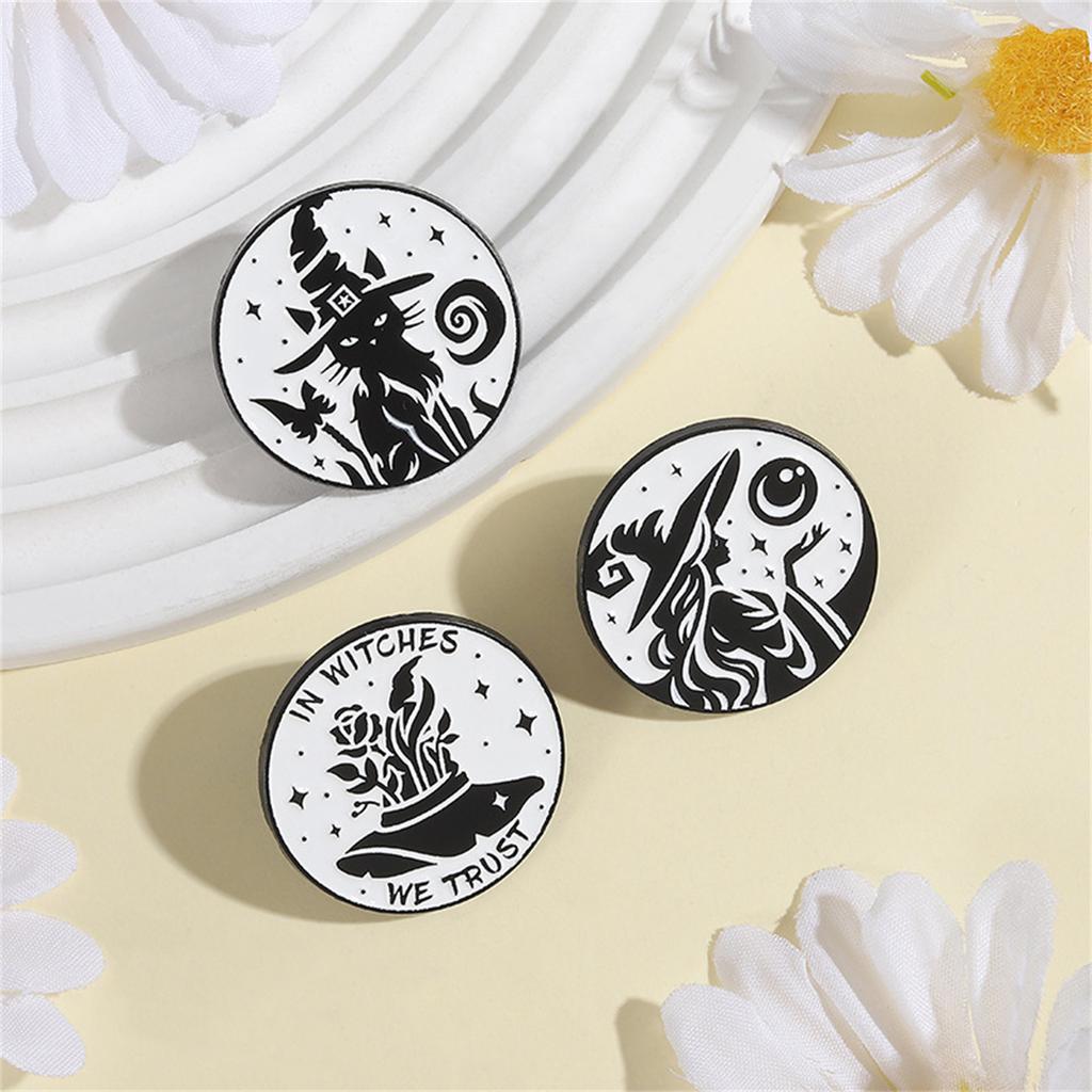 Witch Brooch Gothic Enamel Pin Punk Styles Black Cats Designs Jewelry Accessory For Halloween Outfit Decoration