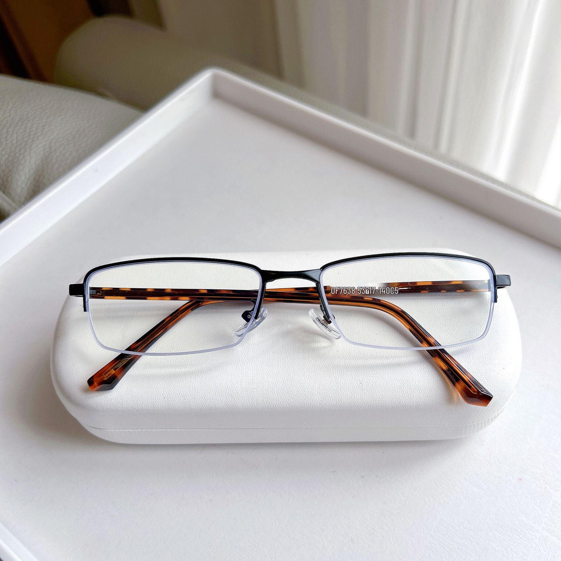 2026 European-American Fashion Metal Small Frame Square Anti-UV Sunglasses for Women