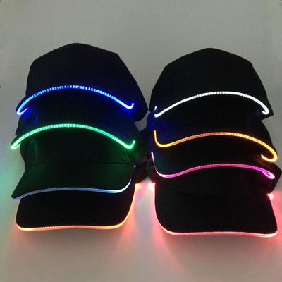 Cappello da baseball luminoso a LED in tinta unita unisex alla moda. Berretto con visiera per festa di Natale