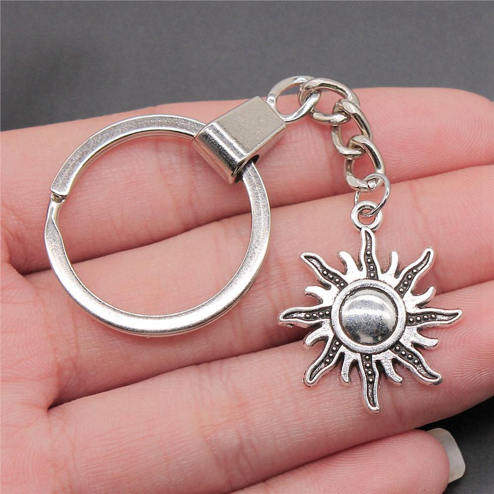 30mm Keychains Sun Moon Pentagram Vintage Jewelry Supplies QY047