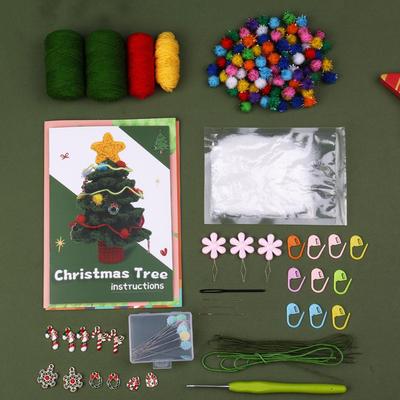Karácsonyi baba DIY alapanyag csomag Horgolókészlet kezdőknek Karácsonyi horgolókészlet kezdőknek DIY alapanyag csomag horgolótűkkel és fonalakkal