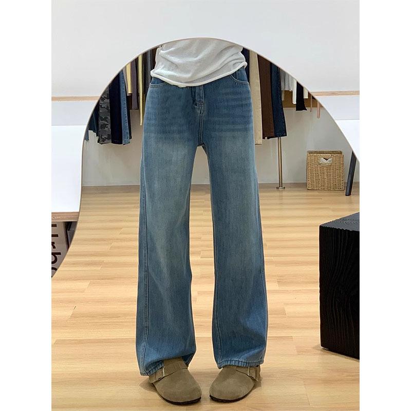 Women's Plus Size Fleece-Lined Wide Leg Winter Jeans: Pear Shape Slimming Design