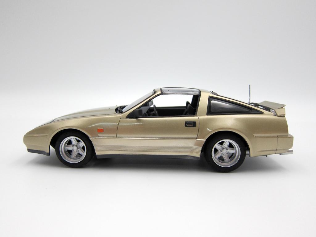 Fujimi Model 1/24 High-Quality Car Series No. 2 Fairlady 300ZR '86 (High-Quality Car Version) HC-2