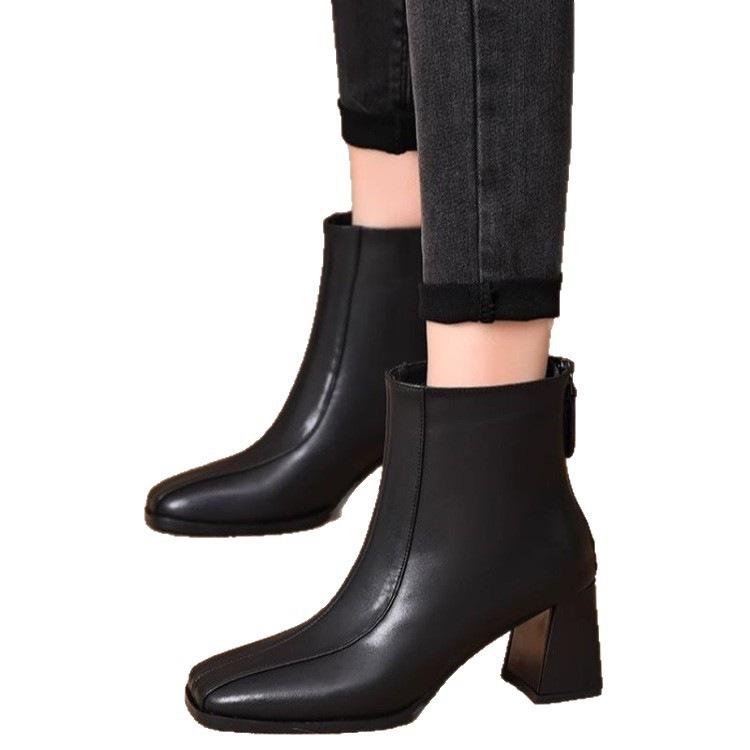 Stiefel Herbst und Winter neue höhenvergrößernde und dünne kurze Stiefel Temperament mit Rock Winter Samt hochhackige Stiefel