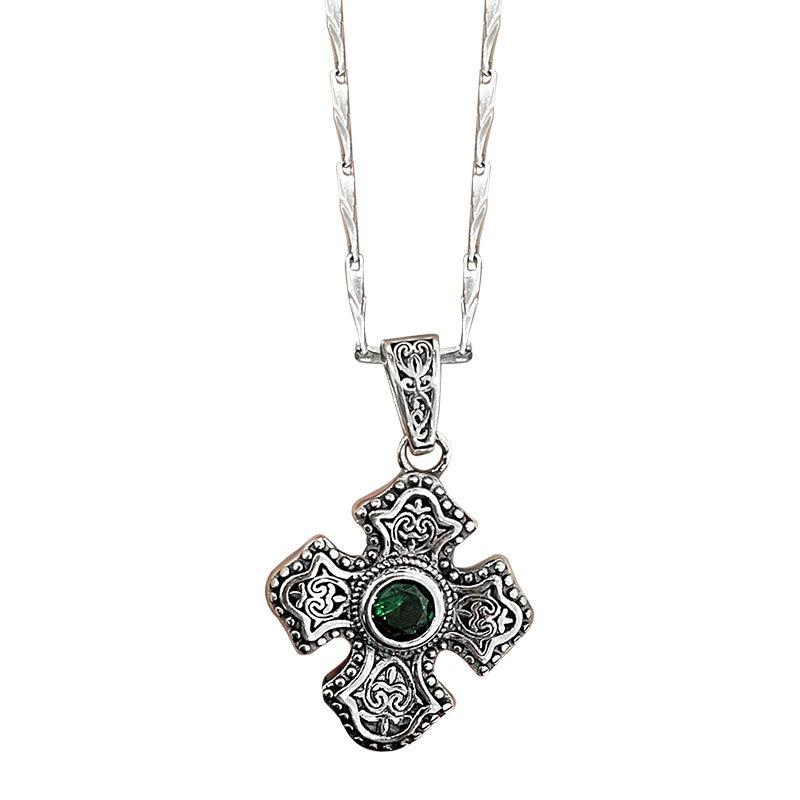 Heavy Industry Retro Personalized Green Diamond Cross Necklace Men and Women's Collarbone Chain Fashionable