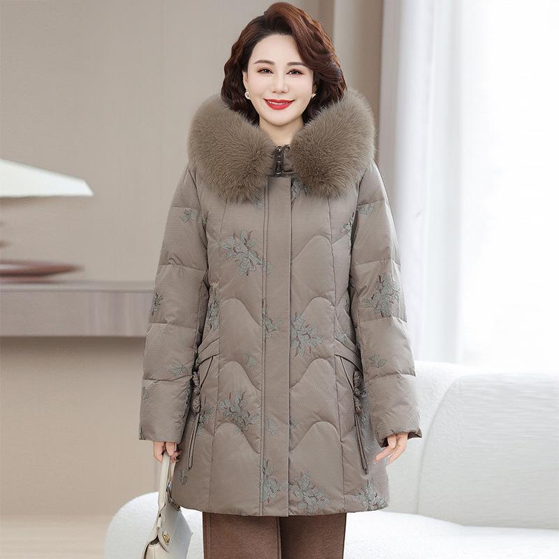 2025 Chinese Style Embroidered White Goose Down Jacket for Middle-Aged and Elderly Women - Thick Winter Coat