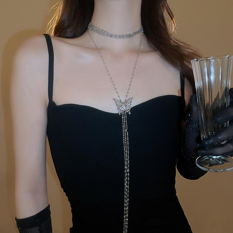 Korean Cold Wind Geometric Love Bow Necklace Personality Trend Sweater Chain Simple Retro Item Decoration