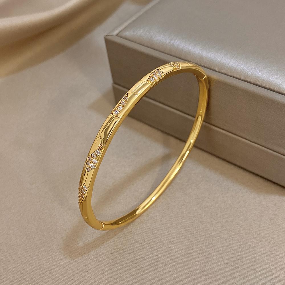 Greatera Irregularly Patterned Diamond-encrusted Fine Bracelet Copper Plated Gold Thin Design Women's Bangle Party Gift