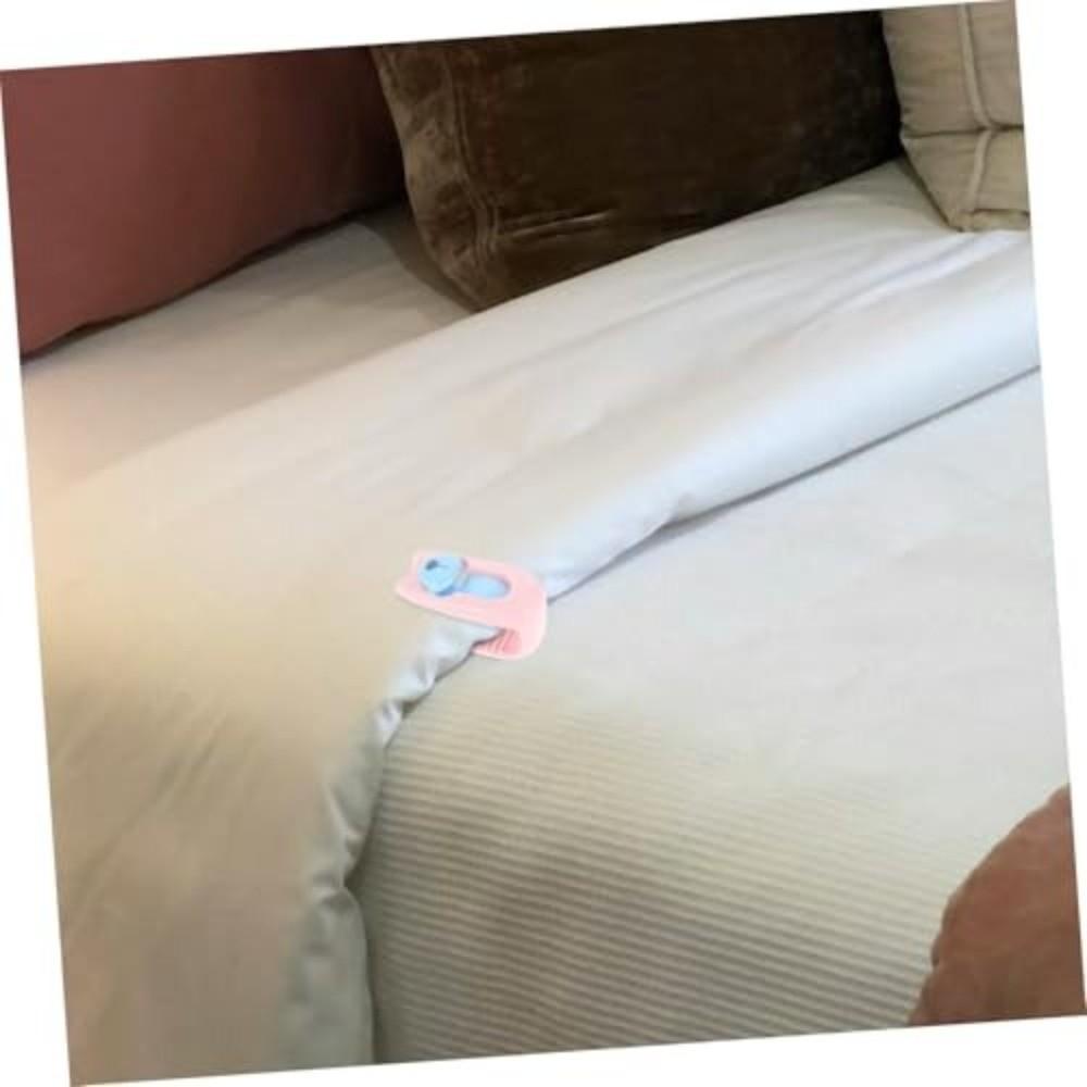 6Pcs Nonslip Quilt Clip Easy to Use Invisible Duvet Clips No Damage Design Bed Sheet Grippers Clips Duvet Covers